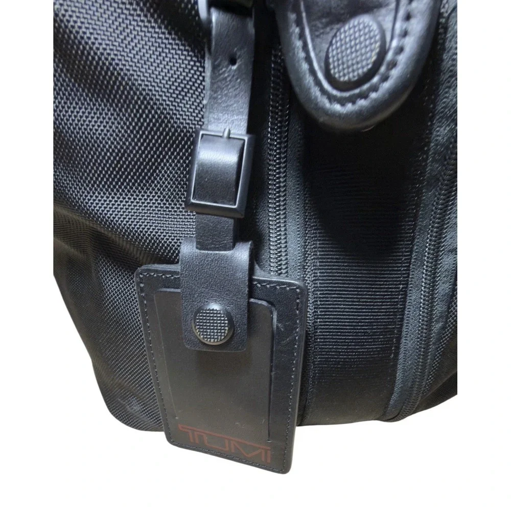 Tumi Alpha 2 Double Expansion Travel Satchel Black Weekender Business Duffle Bag